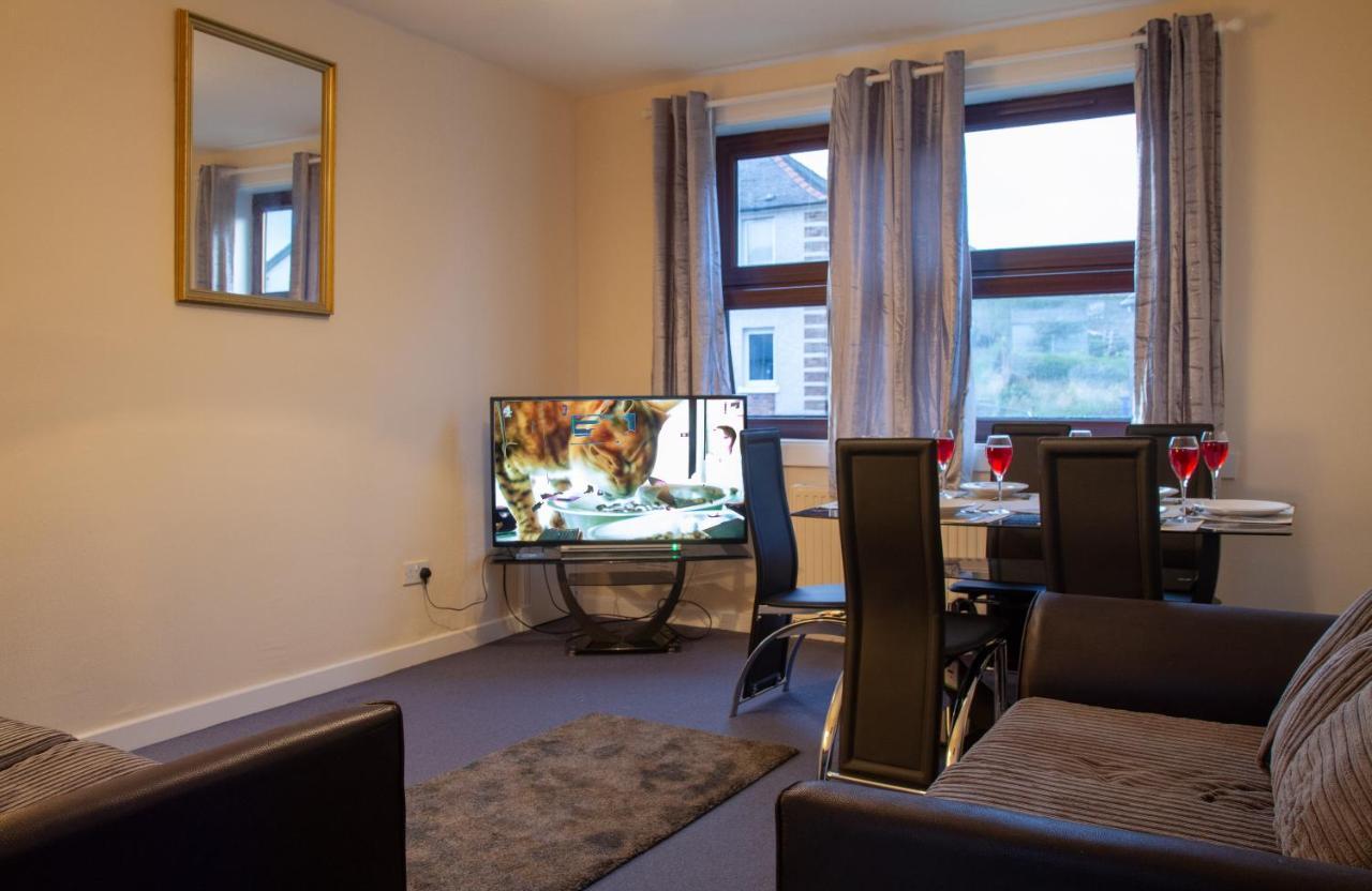 Carvetii - Fox House - 1St Floor Flat Sleeps Up To 8 Dunfermline Exterior foto